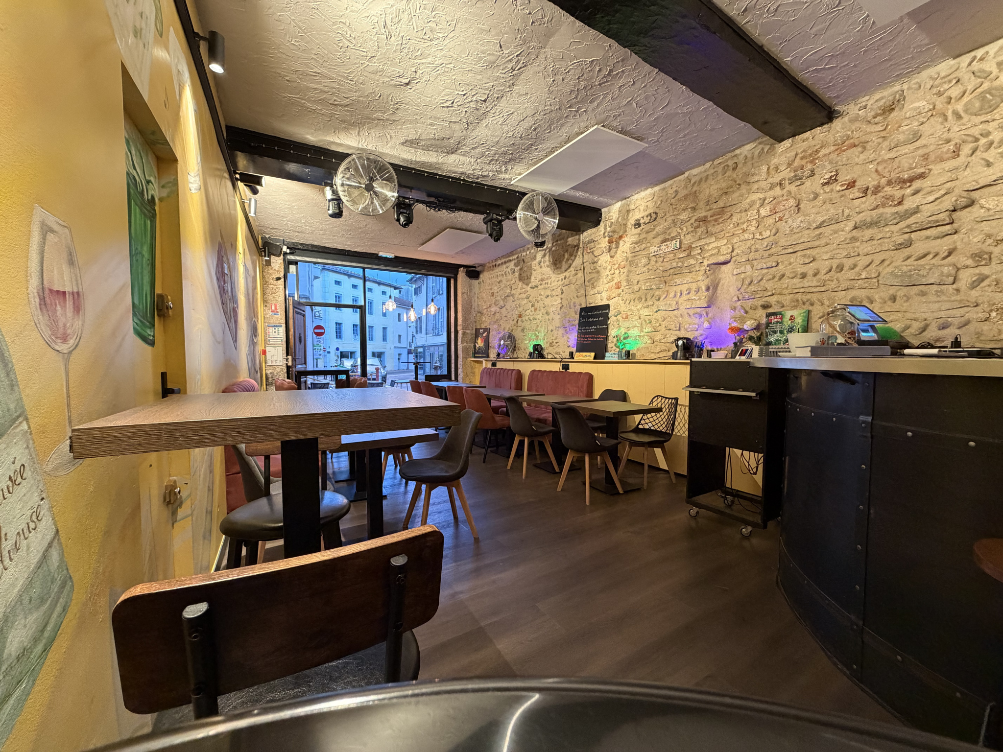 Fonds de commerce à vendre à Bourg en bresse, 70 m² – photo 2 sur 6